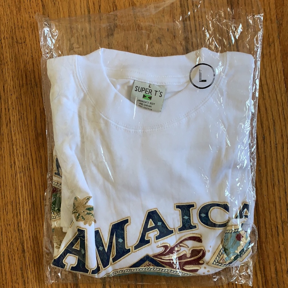 Tee Shirt - Picture 3 of 6